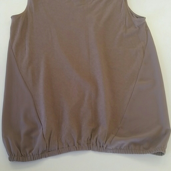 Gap Top - Picture 4 of 5